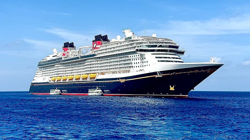 Disney Treasure cruise ship
