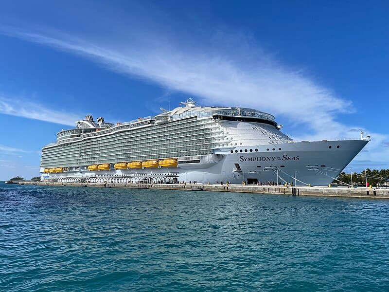 Symphony of the Seas cruise ship