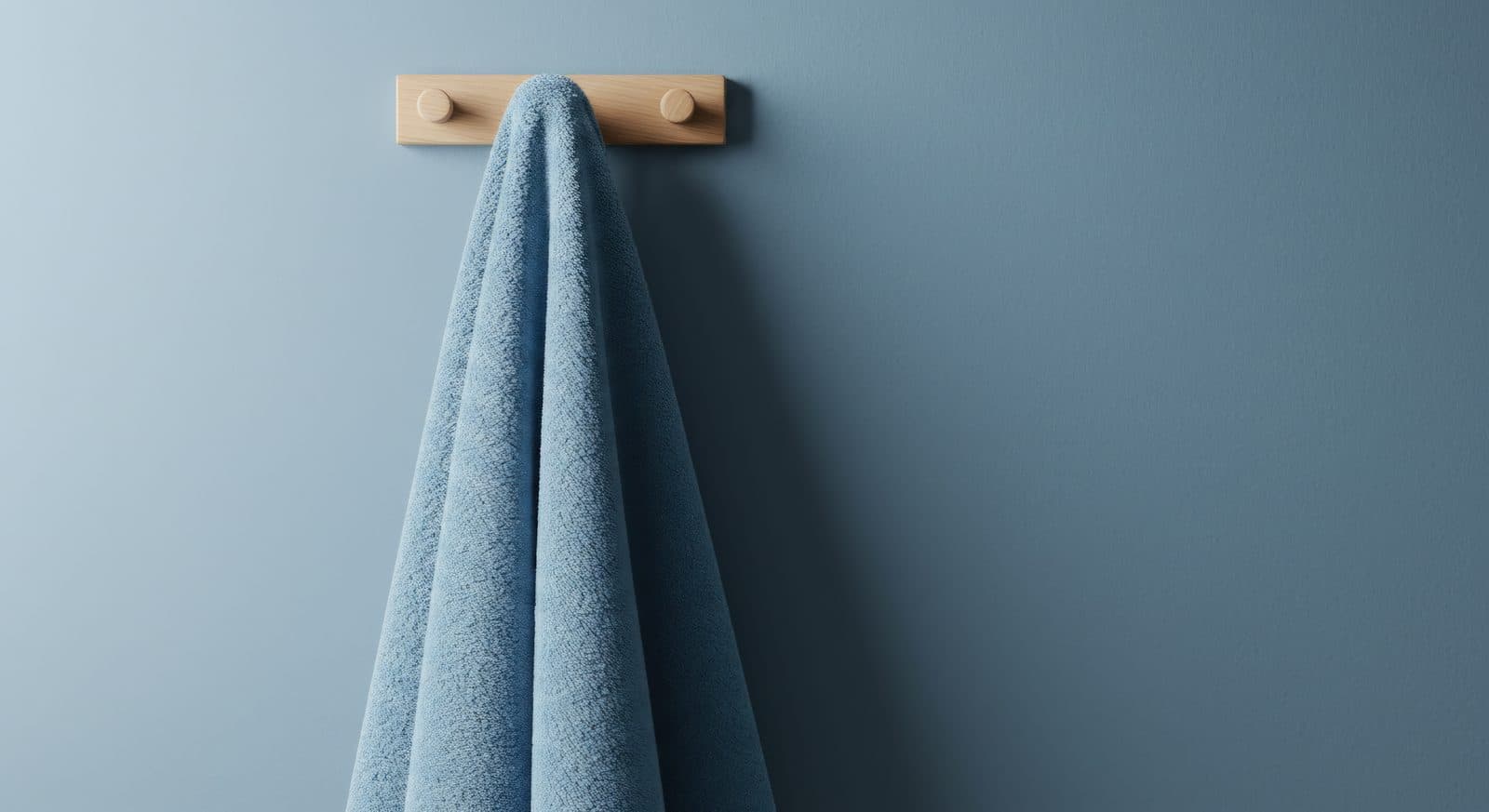 Best Magnetic Hooks for Cruise Cabins: The Steel-Wall Trick (2026)
