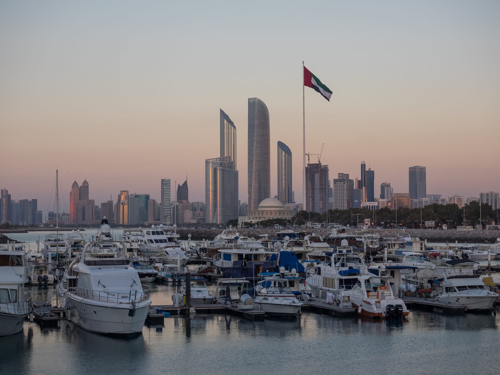 abu-dhabi — photo 1