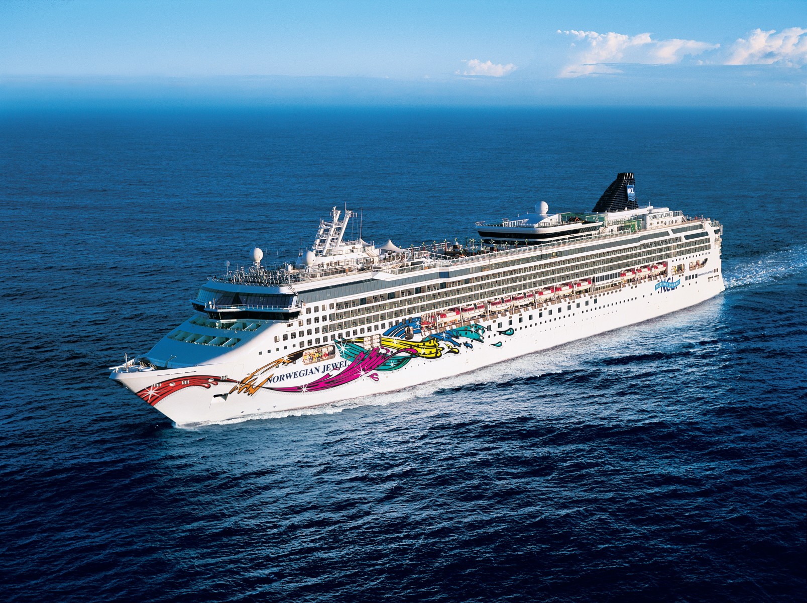 Norwegian Jewel — Norwegian Jewel - Aerial