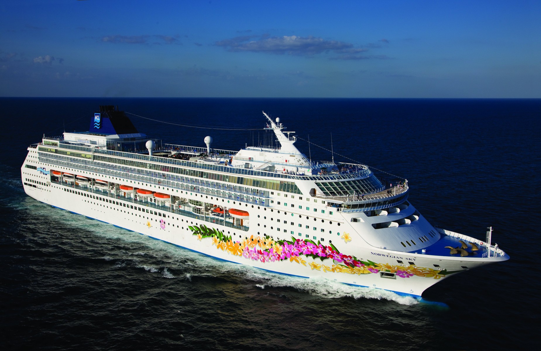 Norwegian Sky — Norwegian Sky - Aerial